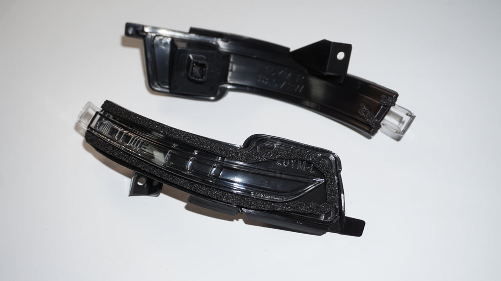 2015-2023 Ford Mustang OE-Style Mirror Turn Signal Lights