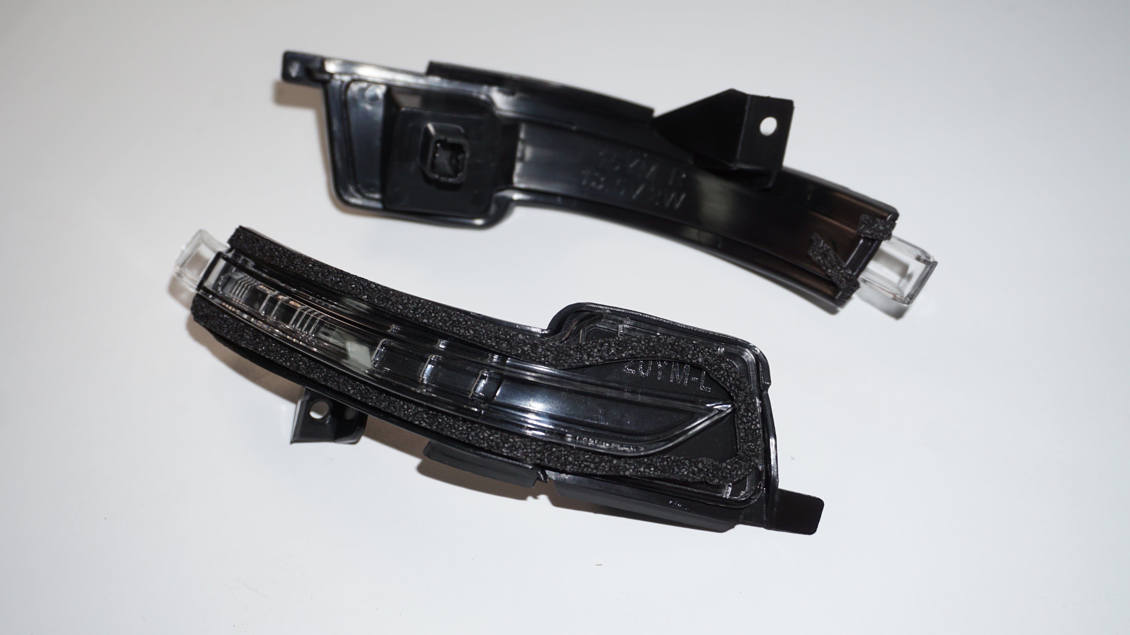 2015-2023 Ford Mustang OE-Style Mirror Turn Signal Lights